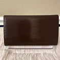 Load image into Gallery viewer, International Wallet in Brown Epi Leather