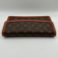 Load image into Gallery viewer, Pochette Dame Monogram