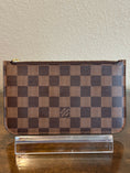 Load image into Gallery viewer, Neverfull Pouch PM