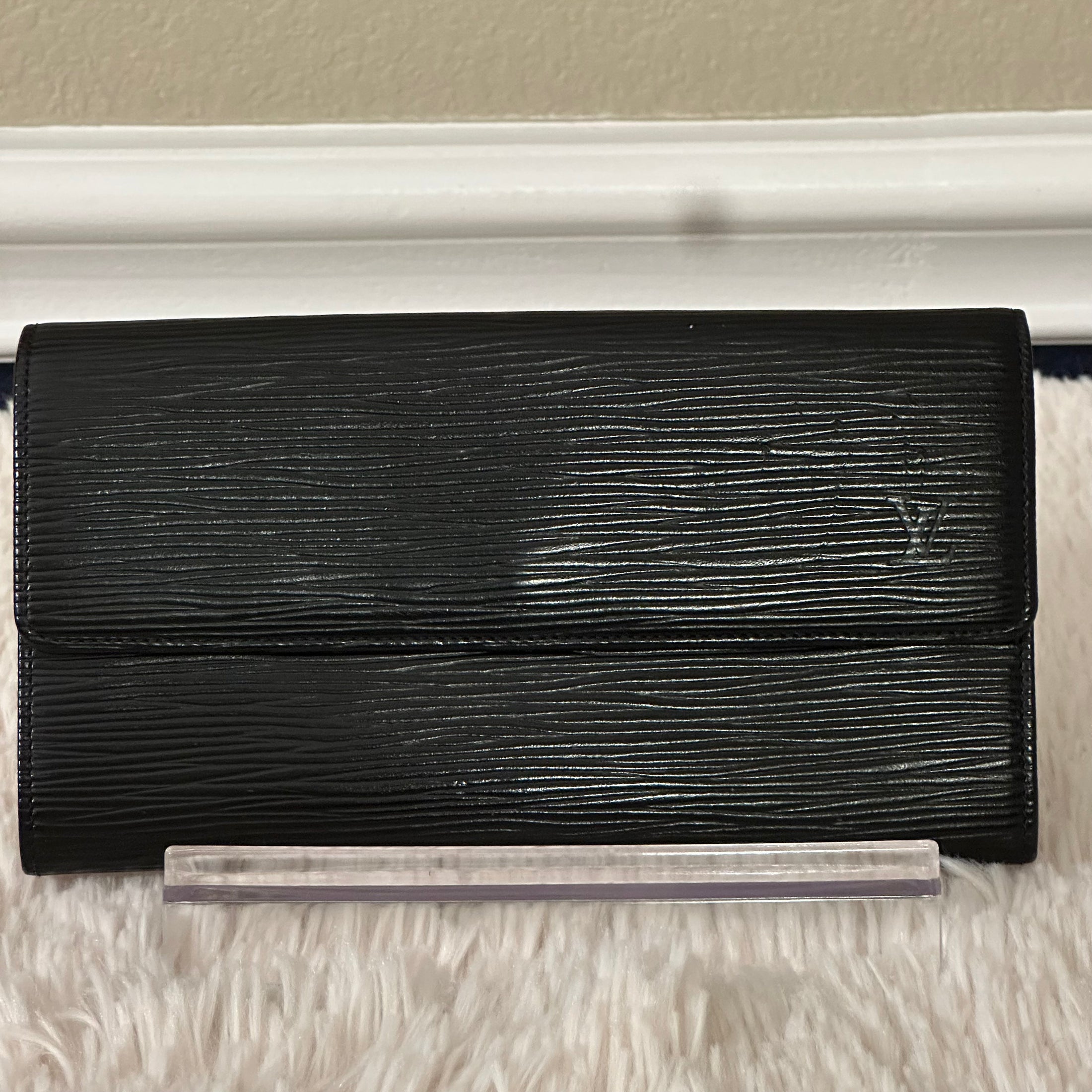 Sarah Wallet in Black Epi Leather