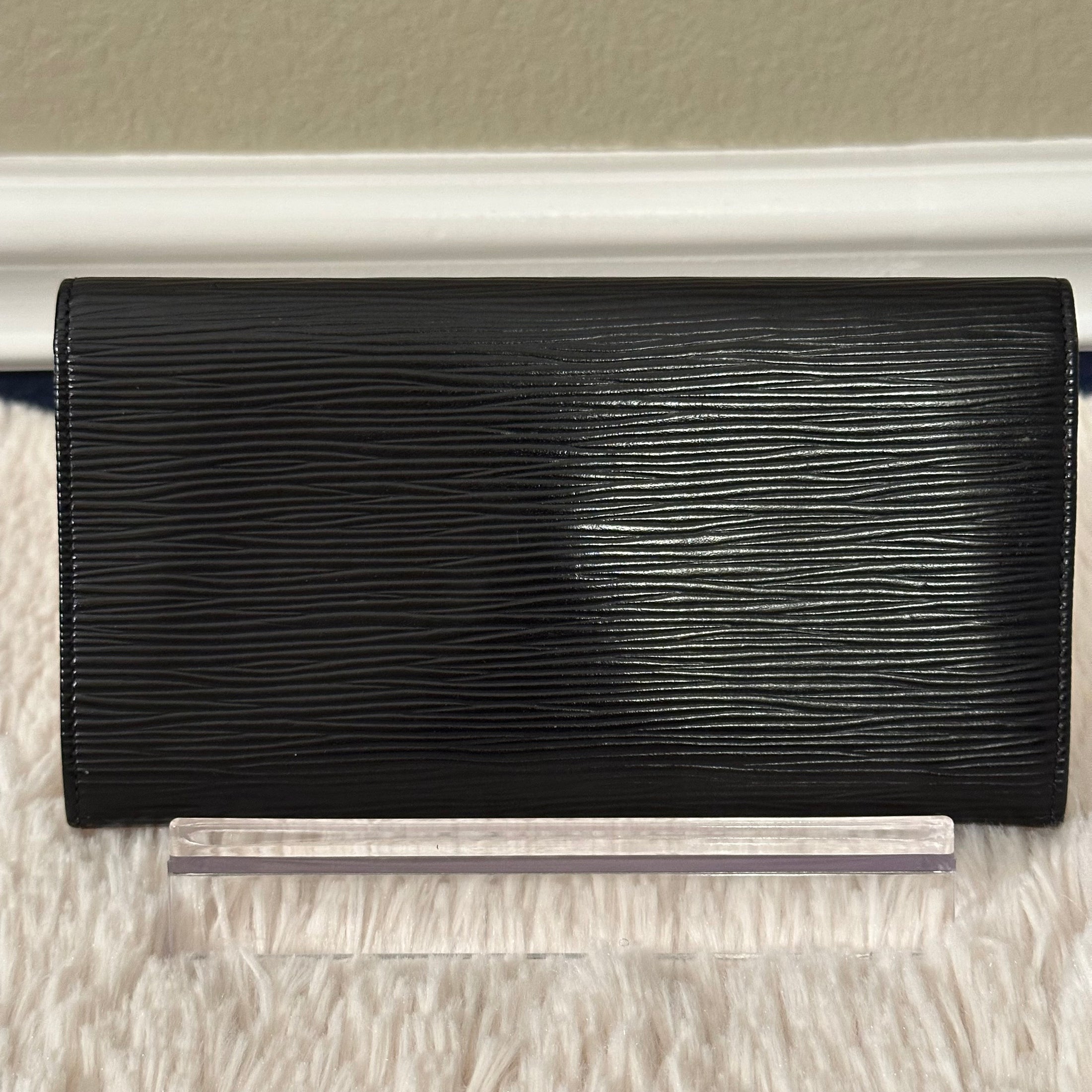 Sarah Wallet in Black Epi Leather