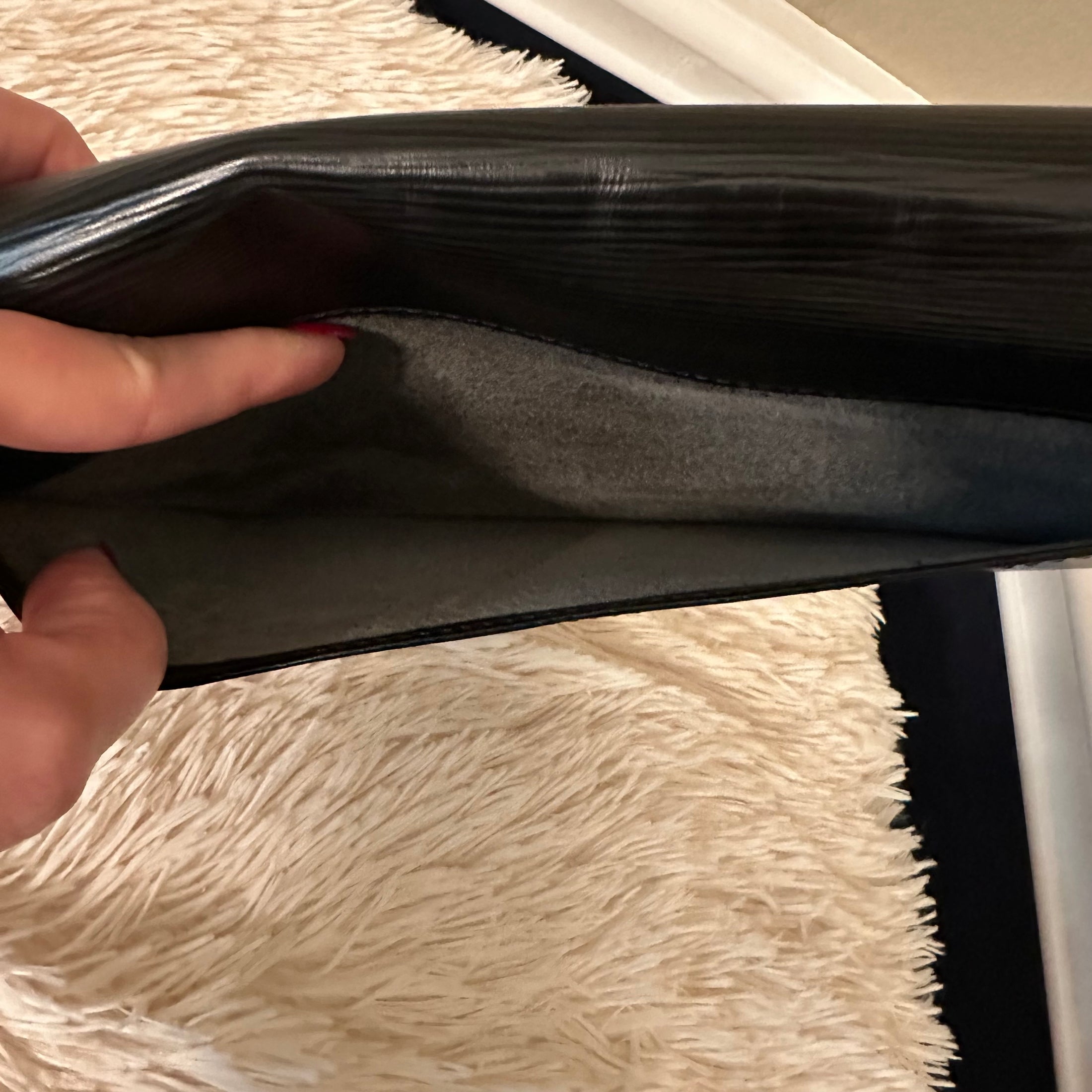 Montaigne 27 in Black Epi Leather