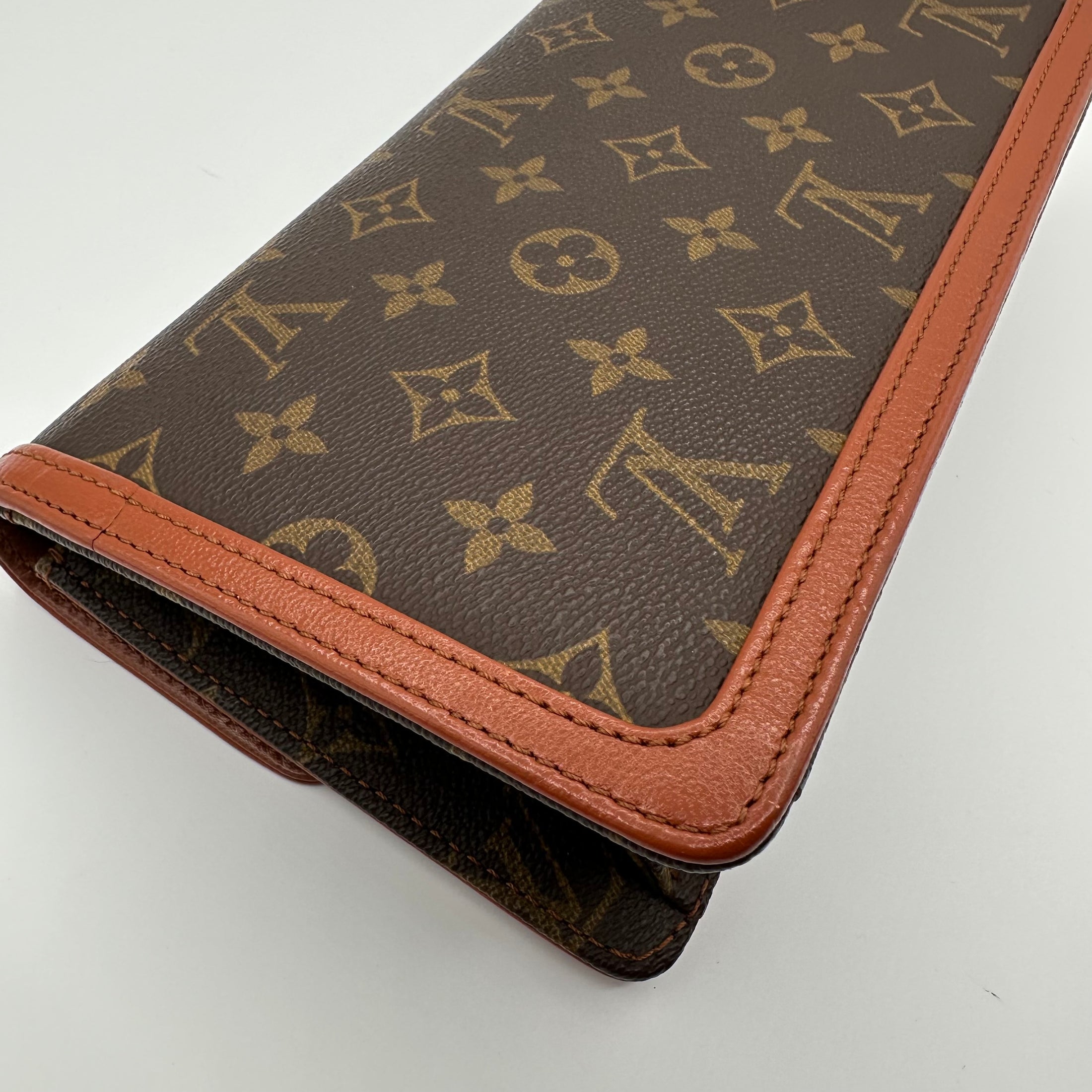 Pochette Dame Monogram