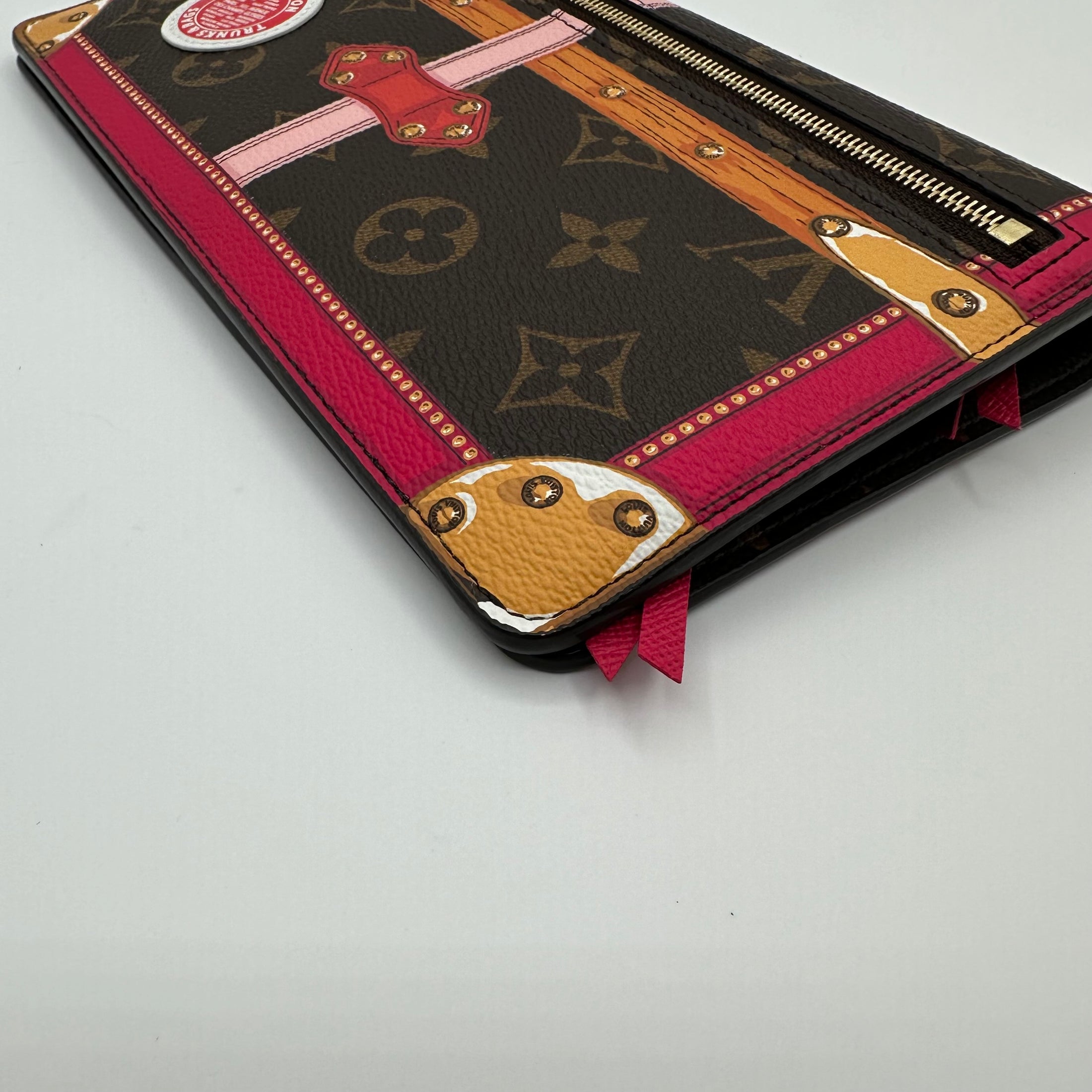 Summer Trunk Pochette in Monogram - WOC