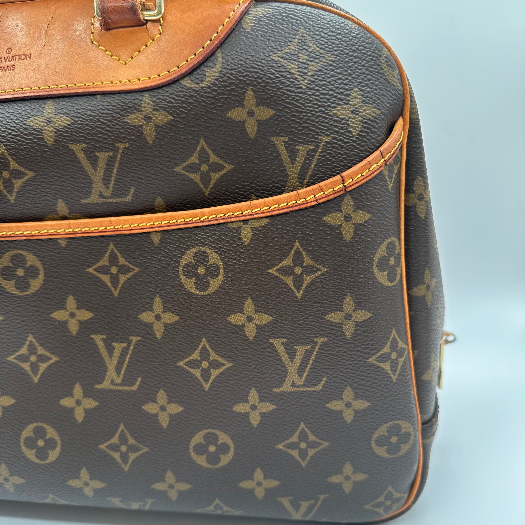 Deuville in Monogram