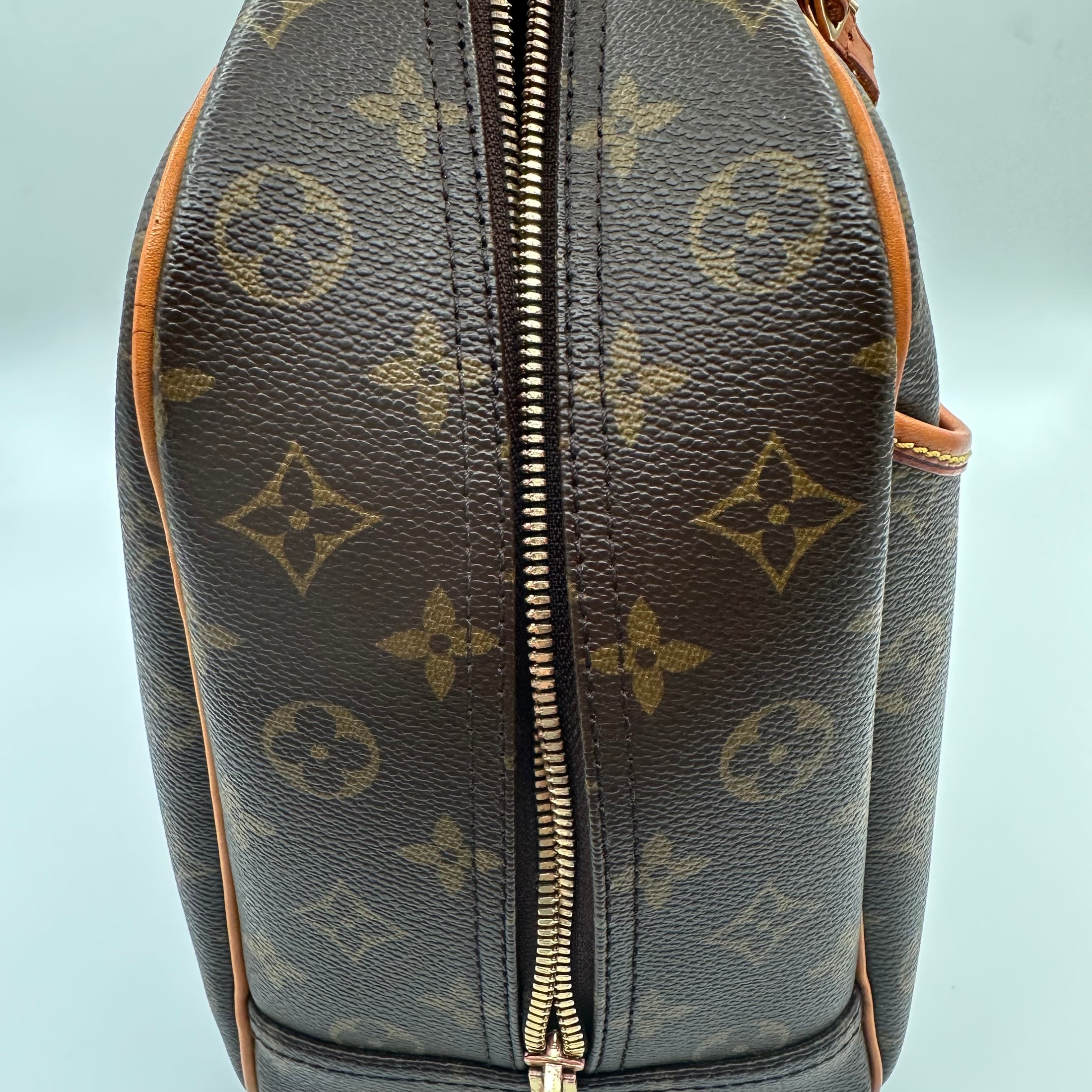 Deuville in Monogram