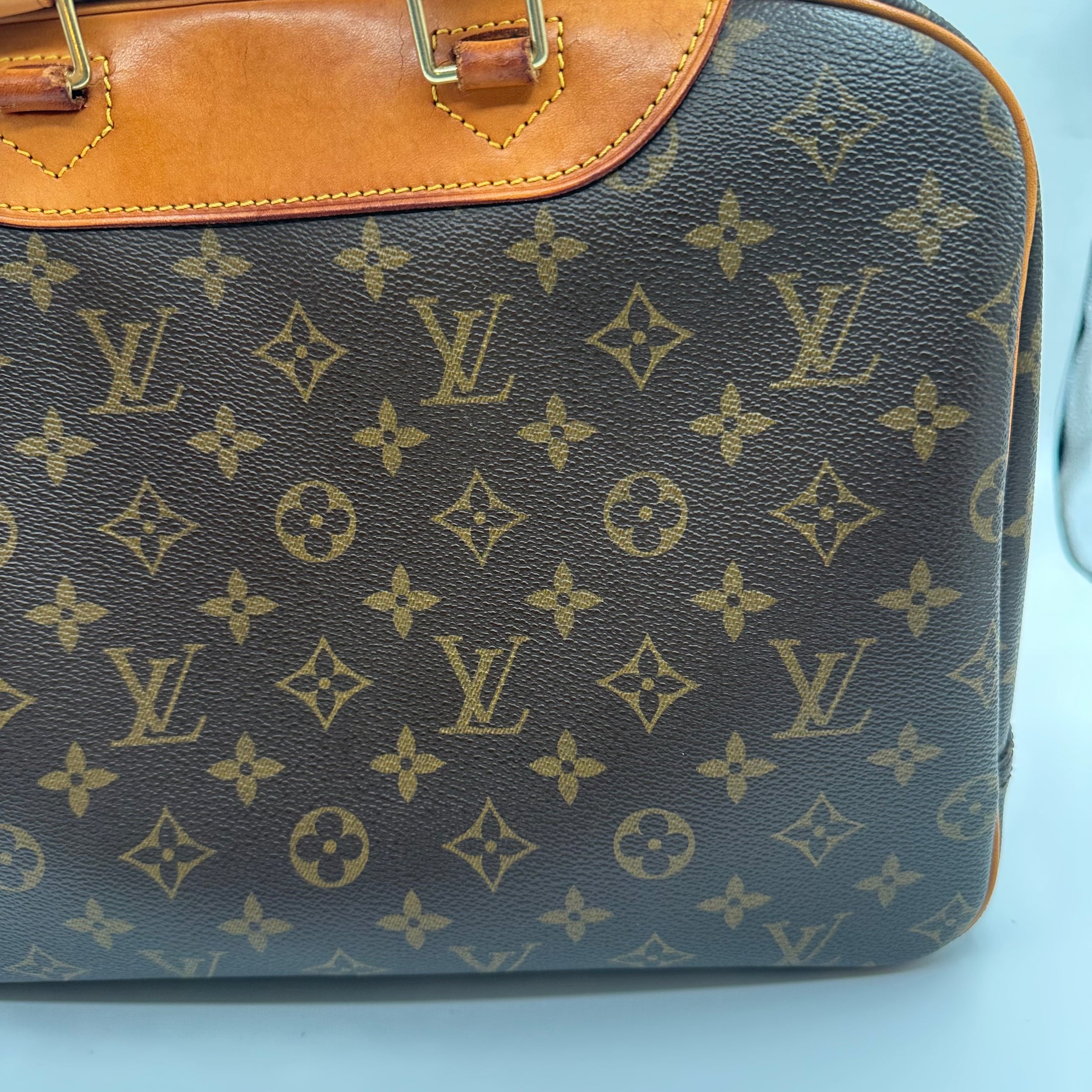 Deuville in Monogram