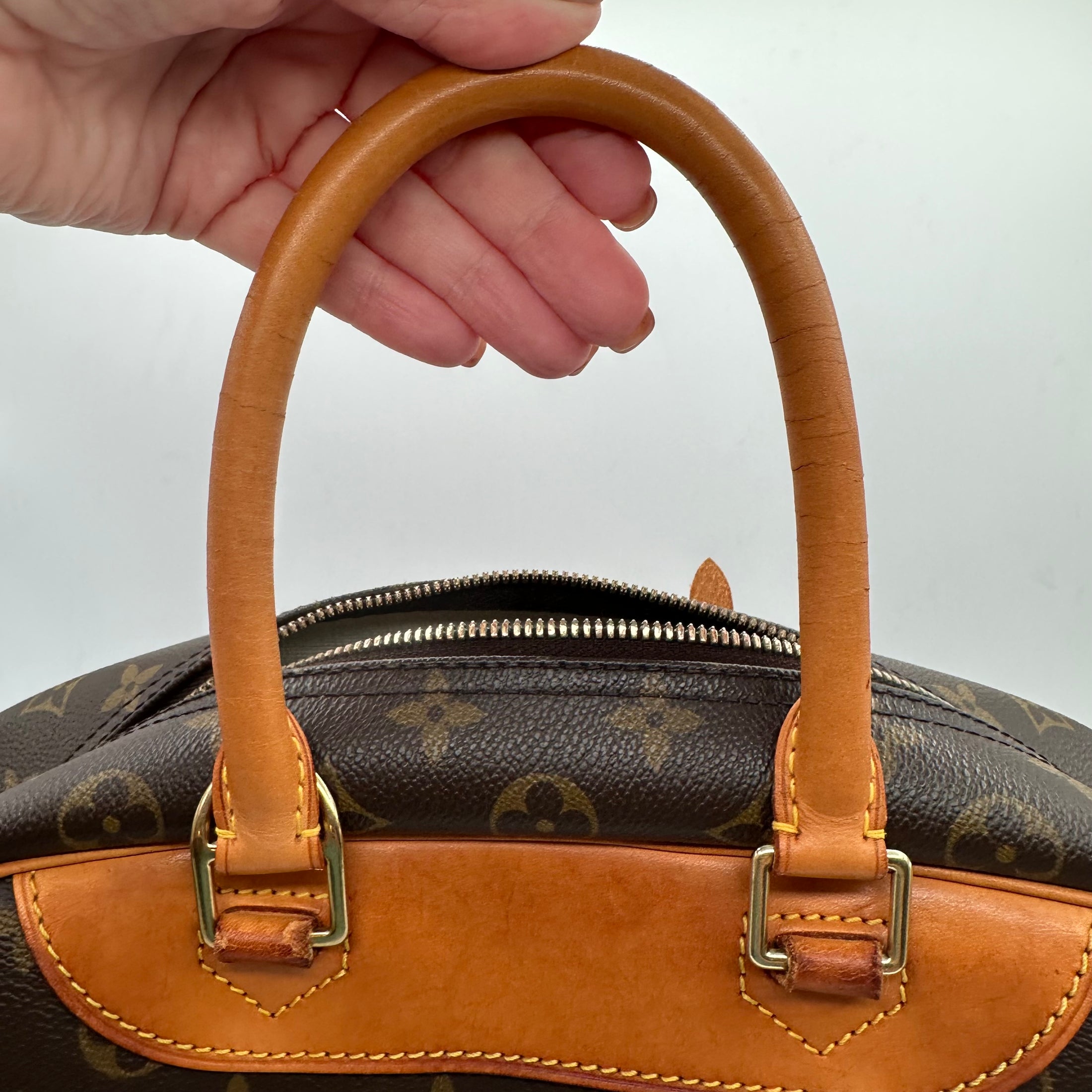 Deuville in Monogram