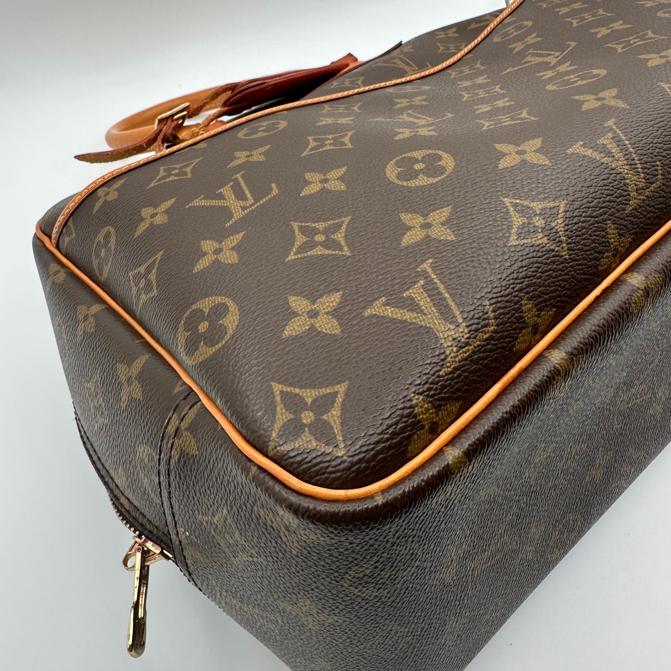 Deuville in Monogram