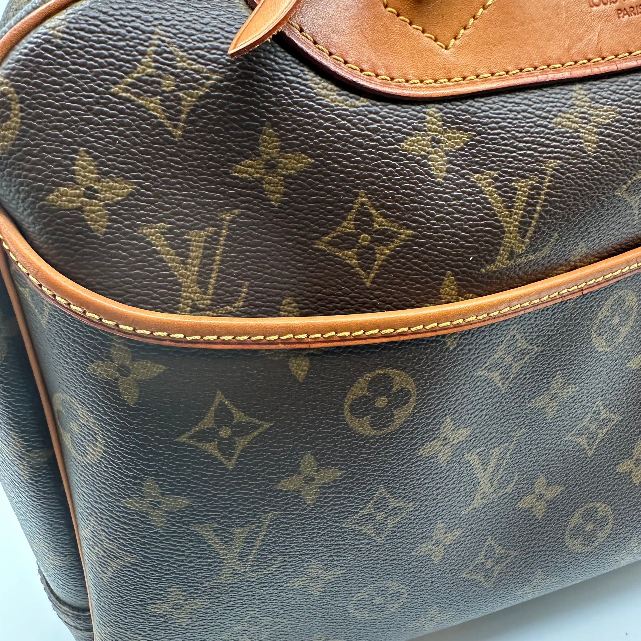 Deuville in Monogram
