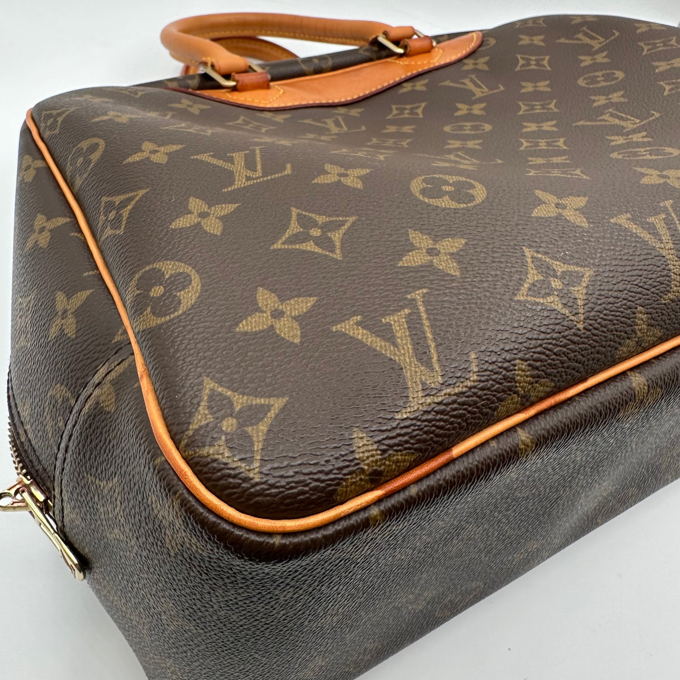 Deuville in Monogram