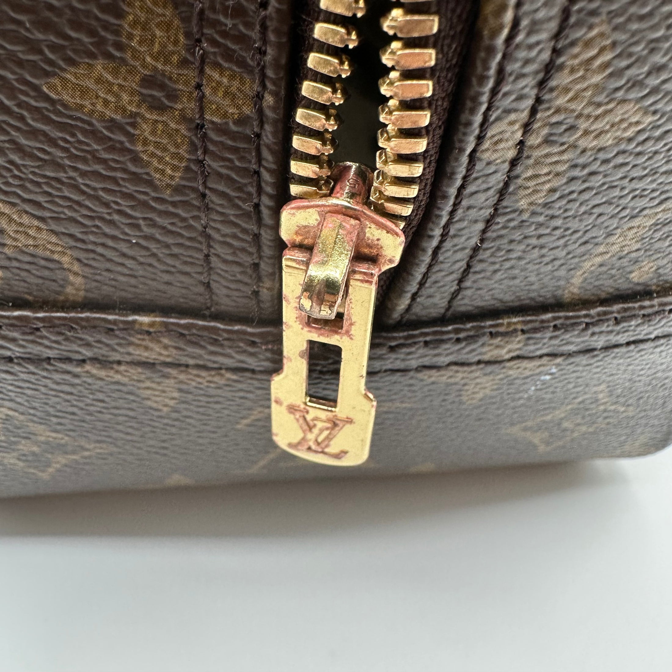 Deuville in Monogram