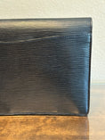 Load image into Gallery viewer, Montaigne 27 in Black Epi Leather
