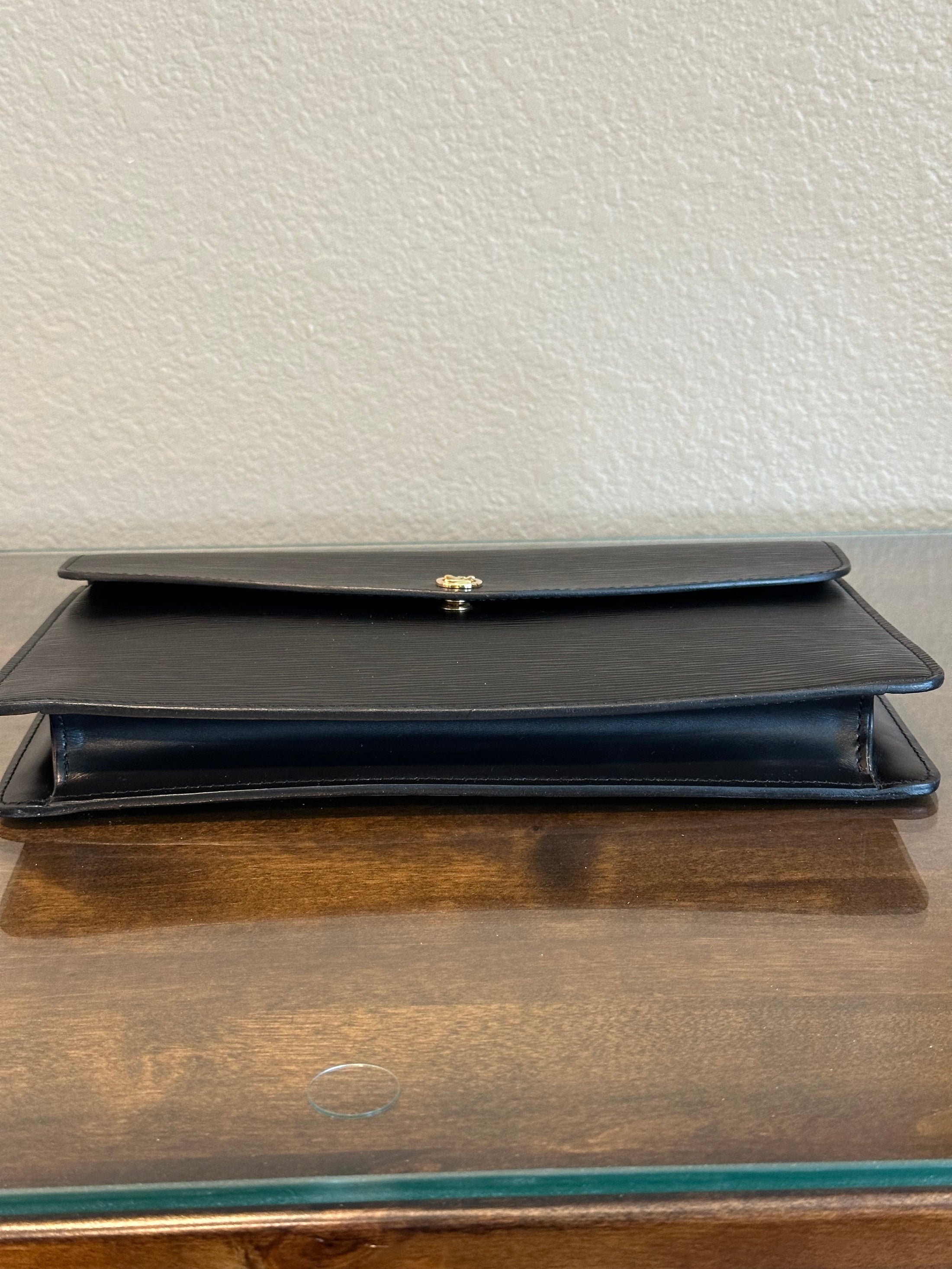 Montaigne 27 in Black Epi Leather