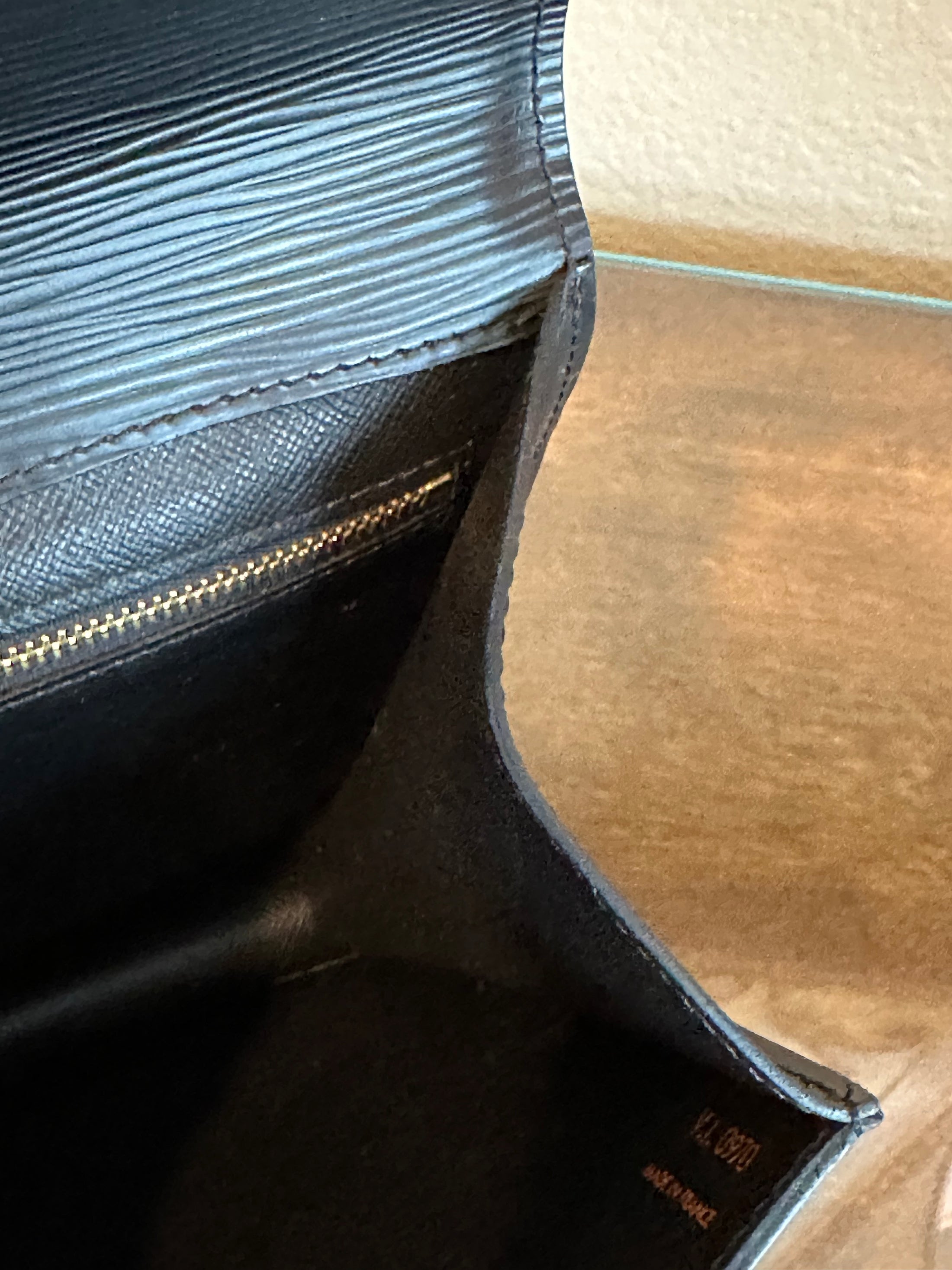 Montaigne 27 in Black Epi Leather