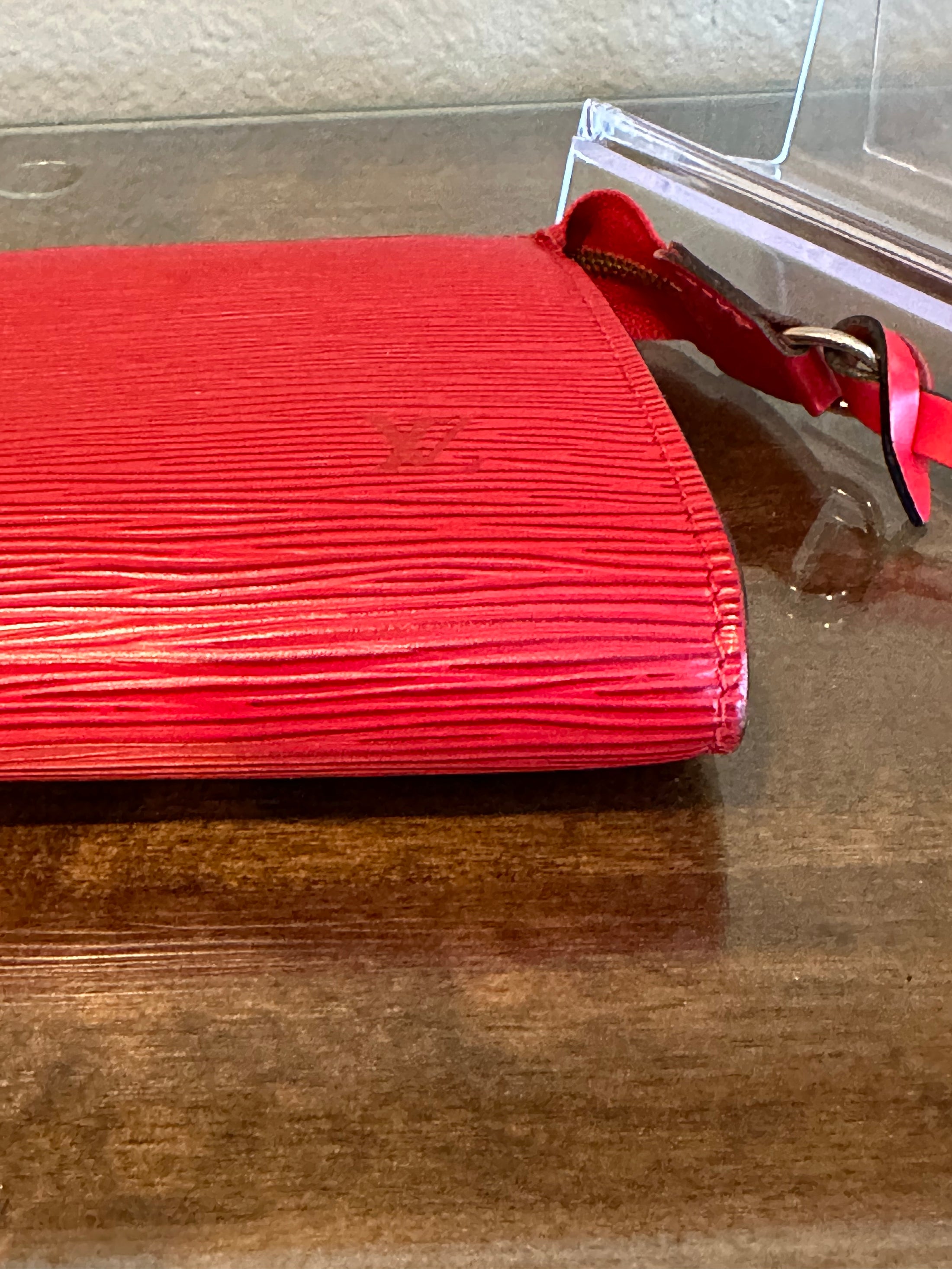 Pochette Accessoires in Red Epi