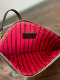 Load image into Gallery viewer, Neverfull Pouch MM - Damier Ebene
